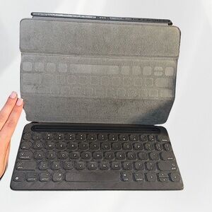 Apple keyboard folio case A1329